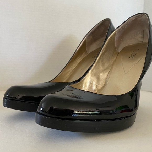 Vintage Guess Black Patent Leather Platform Pumps in Size 10 - Picture 6 of 11